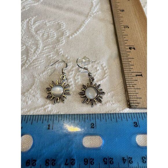 Silver Sunburst Costume Jewelry Dangle Earrings with Iridescent Center - Picture 1 of 3